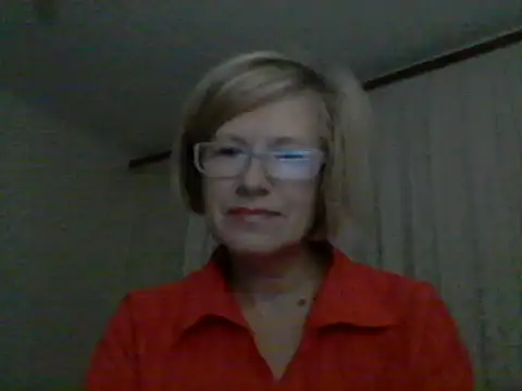 Snapshot of LucyLewisX chatting on 14, 11, 2025 LucyLewisX online show from 14, 11, 2025