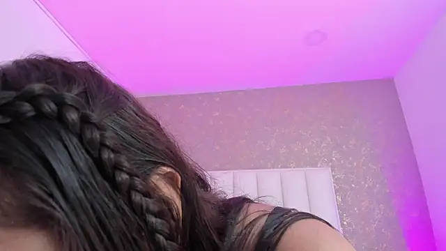 KaylieBrooks online show from 7, 2, 2026