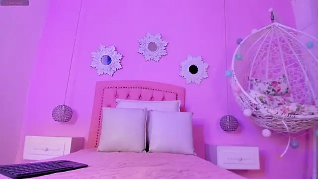 CannelaSmith online show from 6, 1, 2026