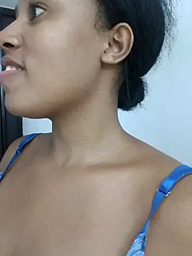 Snapshot of MoniqueMulberry chatting on 13, 9, 2025 MoniqueMulberry online show from 13, 9, 2025