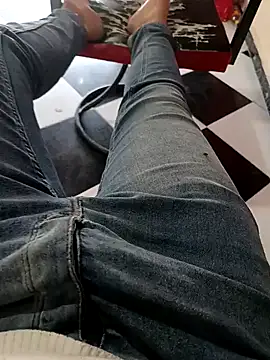 Snapshot of anis3g4 chatting on 7, 10, 2025 anis3g4 online show from 7, 10, 2025