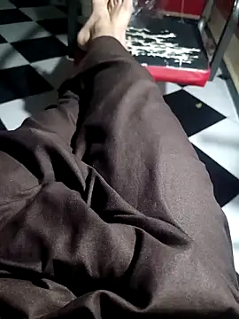 Snapshot of anis3g4 chatting on 8, 10, 2025 anis3g4 online show from 8, 10, 2025