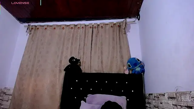 DaraKat18 online show from 7, 2, 2026