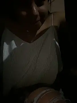 Snapshot of Alaia33200 chatting on 29, 9, 2025 Alaia33200 online show from 29, 9, 2025