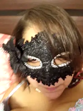 Snapshot of LOCA_GIRL chatting on 26, 10, 2025 LOCA GIRL online show from 26, 10, 2025