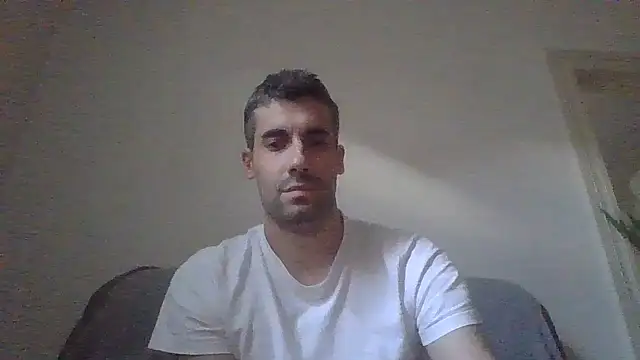 JulioIsHere4you online show from 26, 10, 2025