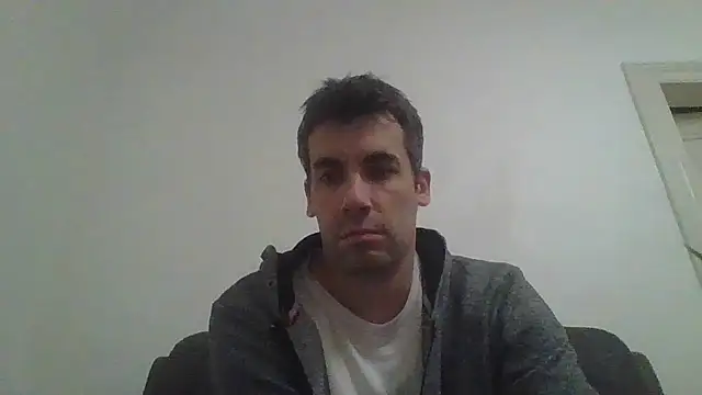 JulioIsHere4you online show from 24, 11, 2025