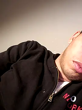 skiner222asd online show from 22, 4, 2026