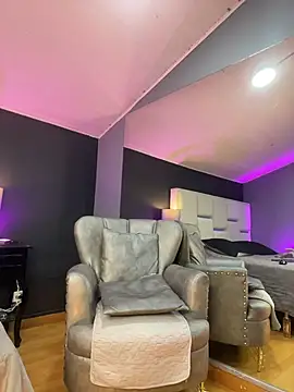 Snapshot of Samantha_Milf__ chatting on 29, 3, 2026 Samantha Milf online show from 29, 3, 2026