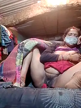 Snapshot of CUTE-004 chatting on 6, 2, 2026 CUTE-004 online show from 6, 2, 2026