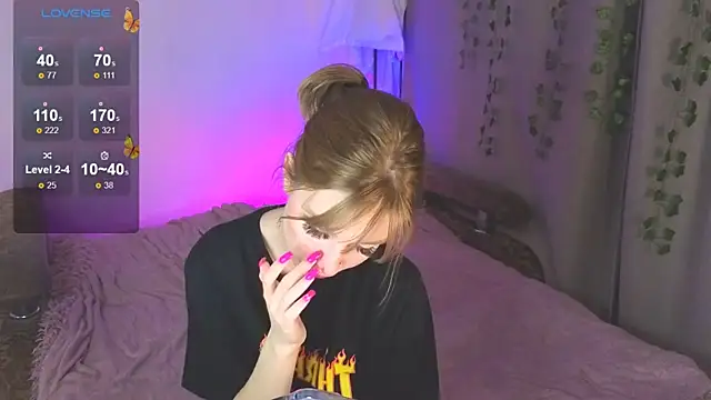 Snapshot of Angel_Elis_ chatting on 21, 9, 2025 Angel Elis online show from 21, 9, 2025