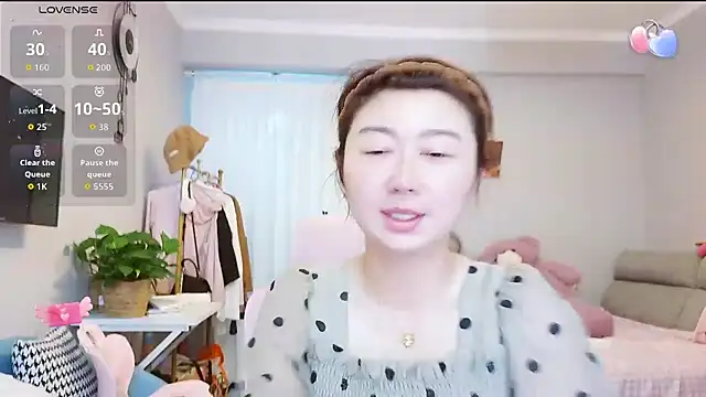 Snapshot of Diva_VVN chatting on 20, 7, 2026 Diva VVN online show from 20, 7, 2026