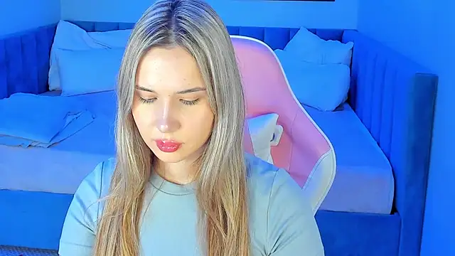 Nicoletta Cooper online show from 14, 9, 2025