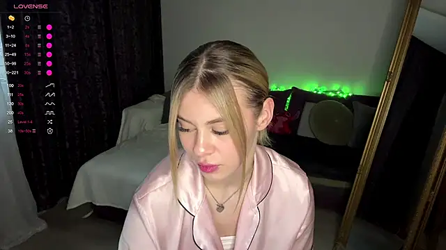 Lil Elisa online show from 24, 10, 2025
