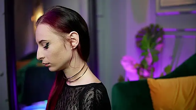 SaraiAngel online show from 5, 11, 2025