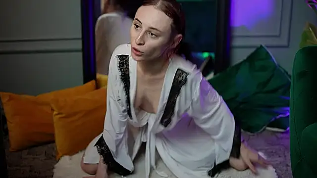 SaraiAngel online show from 27, 11, 2025