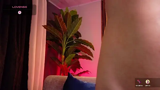 La Diabla 111  online show from 25, 11, 2025