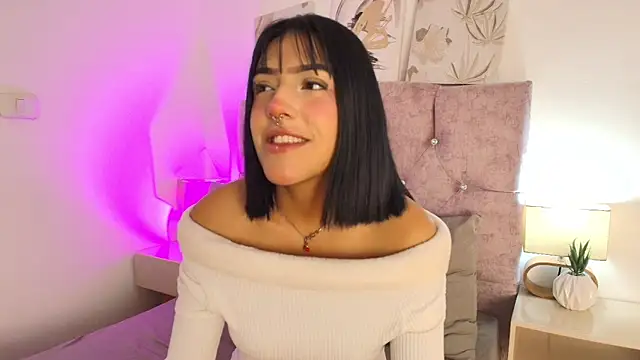 Snapshot of Dulce_Bella_ chatting on 6, 2, 2026 Dulce Bella online show from 6, 2, 2026