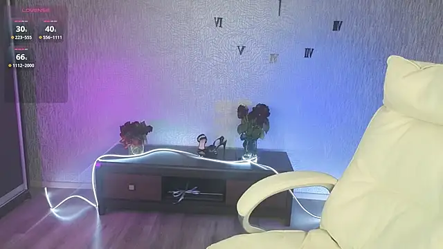 NikkiiStill online show from 25, 10, 2025