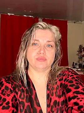 Nayvessa online show from 8, 11, 2025