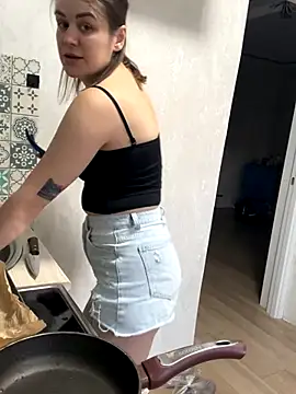 Risky-Flower online show from 21, 9, 2025