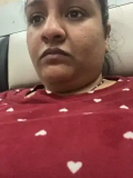 Snapshot of Hanny_Beby143 chatting on 5, 1, 2026 Hanny Beby143 online show from 5, 1, 2026