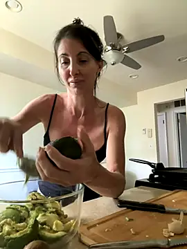 Snapshot of NurseStephania chatting on 18, 9, 2025 NurseStephania online show from 18, 9, 2025