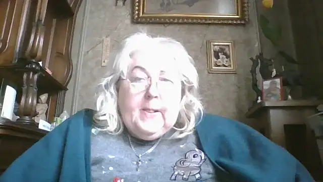 Lala-Love56 online show from 17, 11, 2025