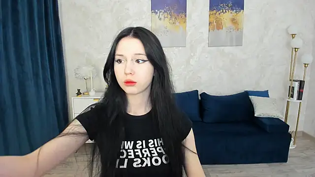 VioletHarme online show from 10, 4, 2026