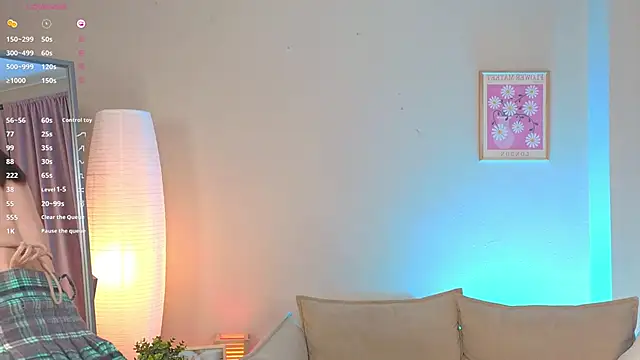 Snapshot of OliviaKis_ chatting on 22, 11, 2025 OliviaKis online show from 22, 11, 2025