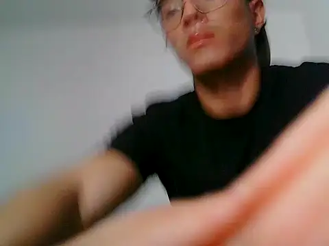 0anonimo bottom1 online show from 13, 4, 2026