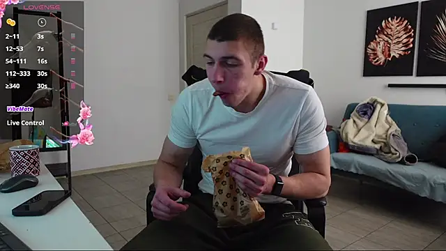 Ryan Dozer online show from 9, 4, 2026