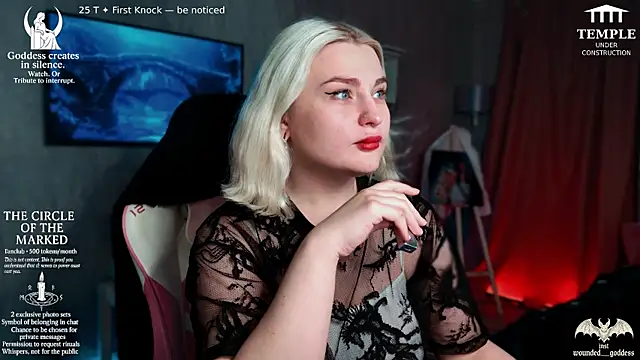 Wounded Goddess  online show from 15, 11, 2025