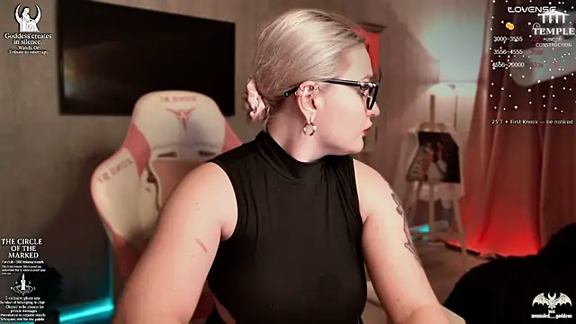 Wounded Goddess  online show from 22, 11, 2025