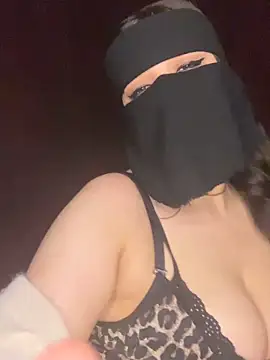 RooVaaN-Xx online show from 18, 12, 2025