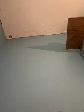 Snapshot of DiscreetCell chatting on 18, 9, 2025 DiscreetCell online show from 18, 9, 2025