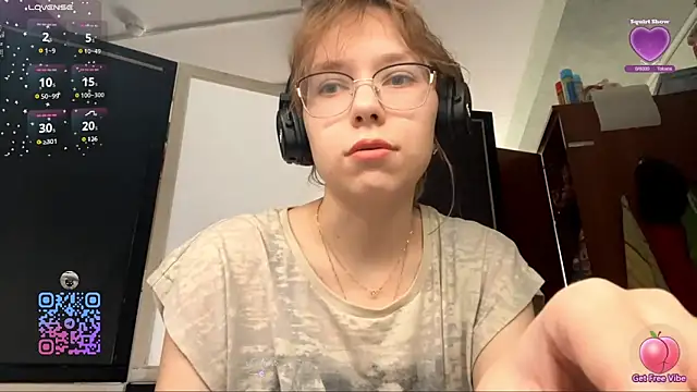 Snapshot of LouieRutt chatting on 28, 9, 2025 LouieRutt online show from 28, 9, 2025