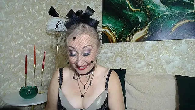  Sara  Smith  online show from 12, 9, 2025