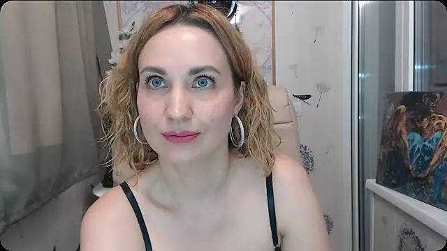 Snapshot of KatrinAlluring chatting on 3, 2, 2026 KatrinAlluring online show from 3, 2, 2026