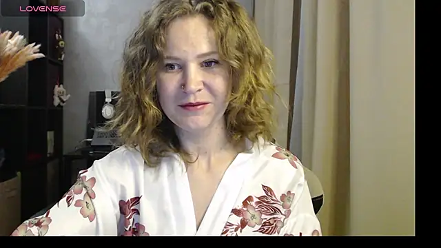 Snapshot of harpermoss chatting on 13, 9, 2025 harpermoss online show from 13, 9, 2025