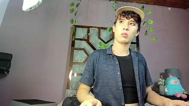 Electra Gosselin online show from 5, 4, 2026