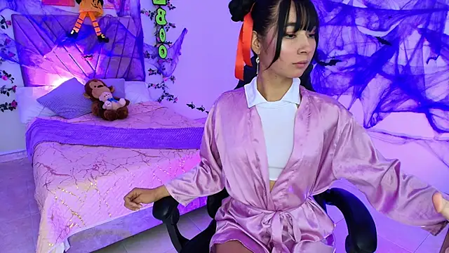 candy kitt7 online show from 13, 10, 2025