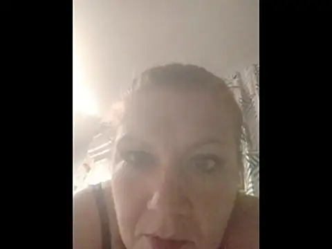 nakedgarbageperson online show from 29, 10, 2025