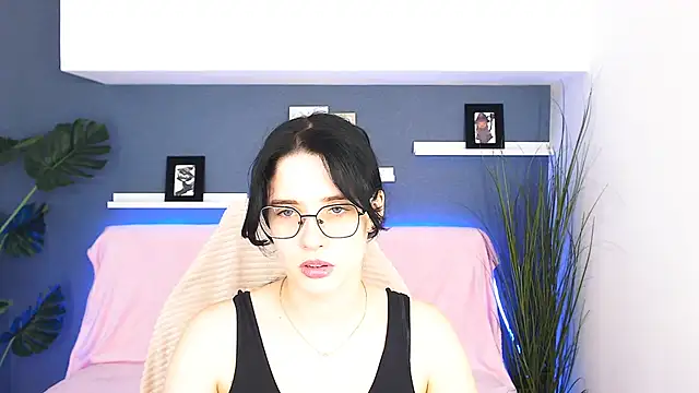 Snapshot of Charming_Mysteriousss chatting on 13, 10, 2025 Charming Mysteriousss online show from 13, 10, 2025