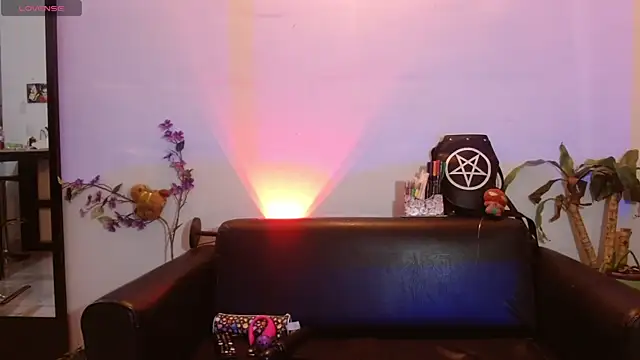 Snapshot of carolinerue chatting on 21, 9, 2025 carolinerue online show from 21, 9, 2025