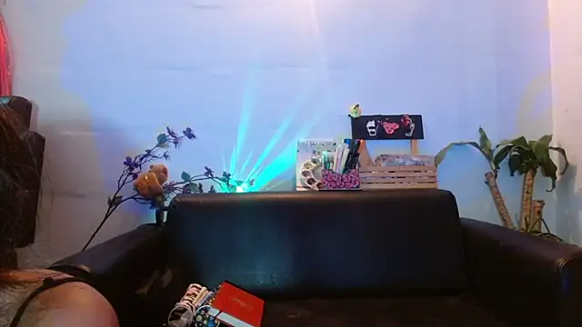 Snapshot of carolinerue chatting on 22, 9, 2025 carolinerue online show from 22, 9, 2025