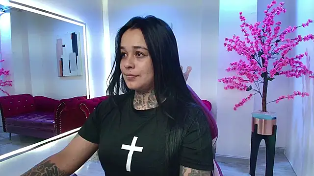 Black roseee online show from 6, 11, 2025