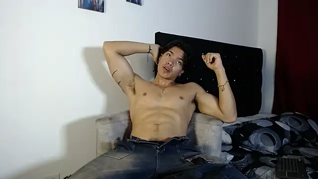 adriel escalante online show from 22, 12, 2025