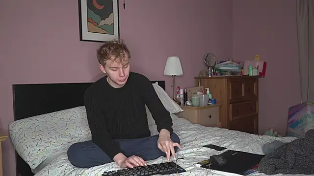Snapshot of scottishtwink01 chatting on 9, 11, 2025 scottishtwink01 online show from 9, 11, 2025