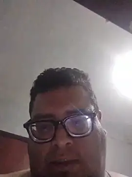 Santiagoqro85 online show from 7, 5, 2026
